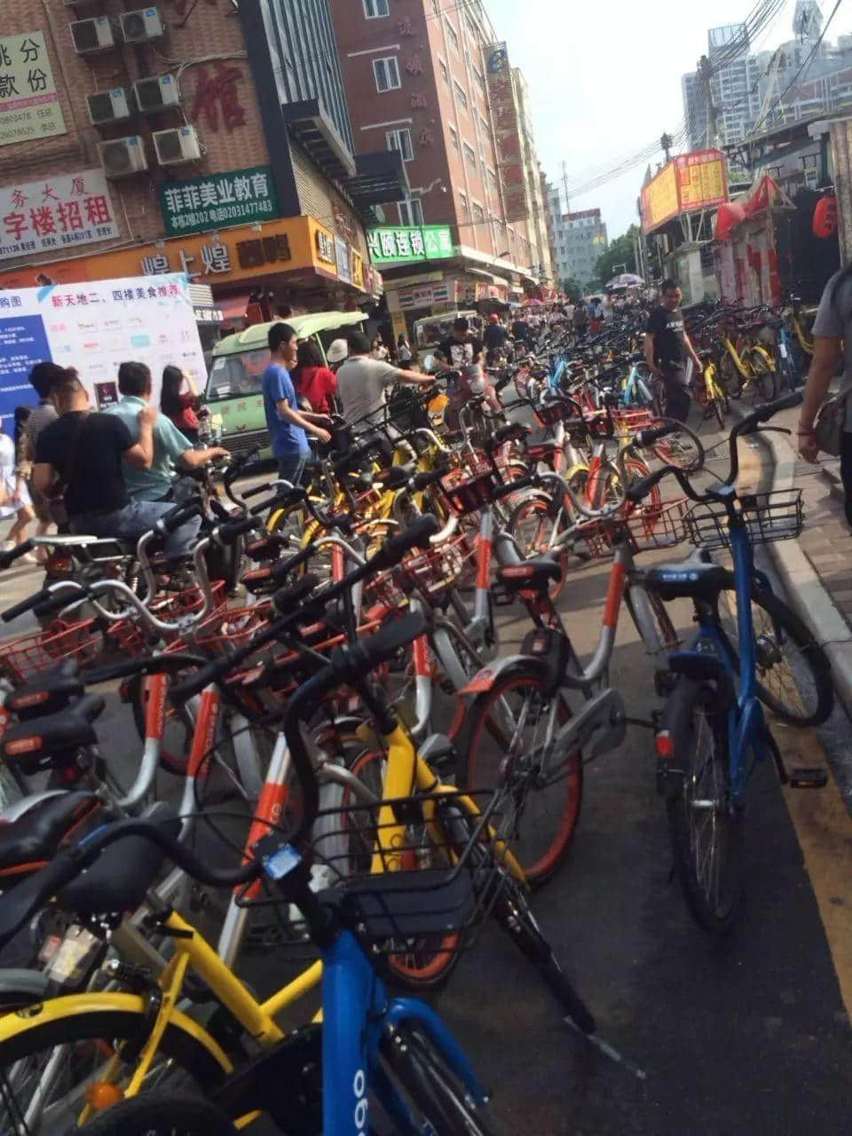 从稀缺到泛滥，广州即将面临单车围城？