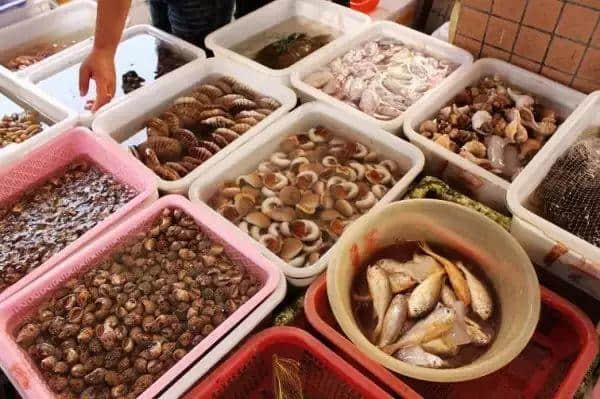 广州人气海鲜市场逐个数，识饮识食至巴闭！