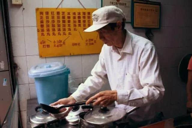 点先算老字号?糖水除咗甜味,仲要加啲人情味…… 点先算老字号?糖水除咗甜味,仲要加啲人情味……