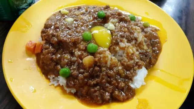 碟头饭:穷人嘅恩物,平民嘅浪漫 碟头饭:穷人嘅恩物,平民嘅浪漫