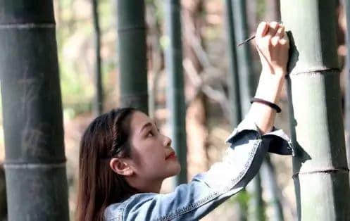 卖完空气出刻字林,广东清远骑呢景区仲有乜做唔到? 卖完空气出刻字林,广东清远骑呢景区仲有乜做唔到?