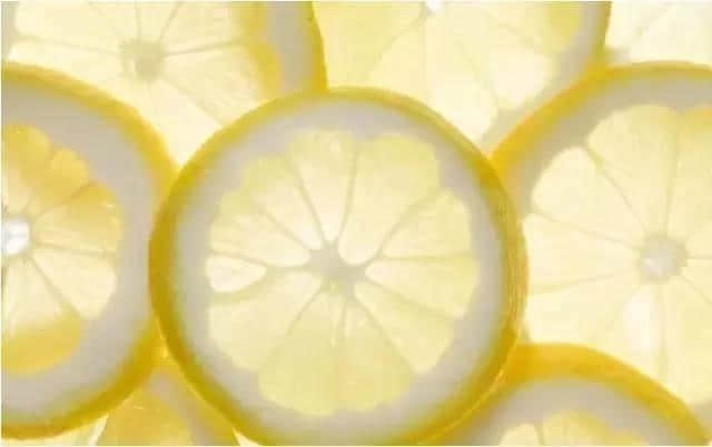 广东人饮乜都沟柠檬，系咪有病？