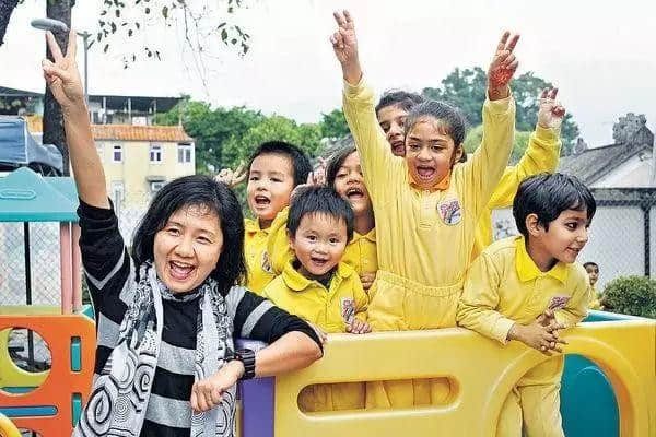 当“教师”成为服务性行业，咁教育仲剩低啲咩？
