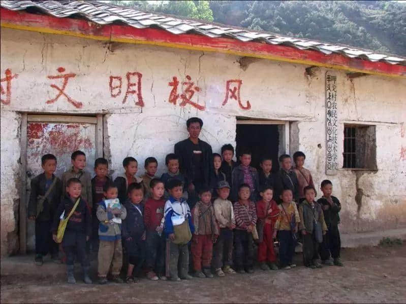 当“教师”成为服务性行业，咁教育仲剩低啲咩？
