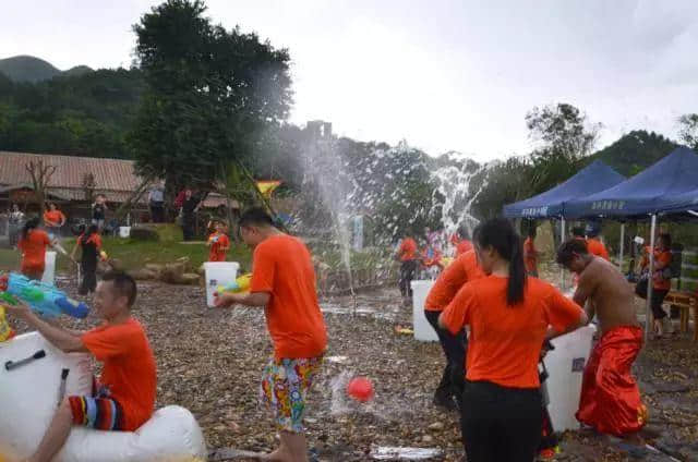 玩泼水节就要出国？NO！小编带你玩遍爱必侬那金谷第二届全民泼水节！