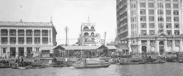 撐一隻小艇游水城│舊照片中的廣州水城
