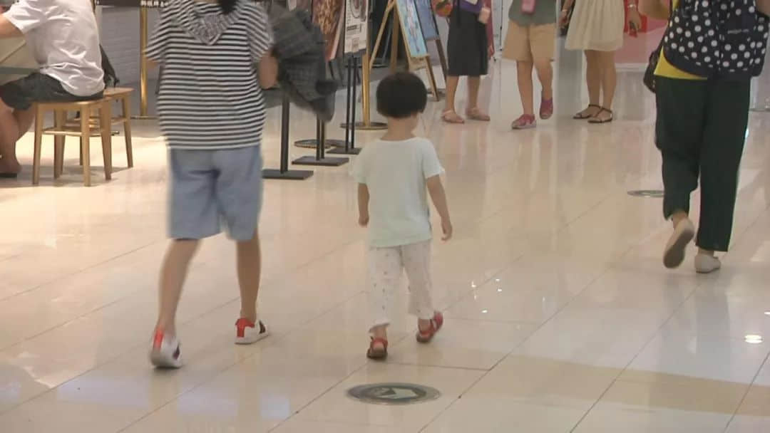 广州花城汇现“抢小孩”?警方通报:误会一场 广州花城汇现“抢小孩”?警方通报:误会一场