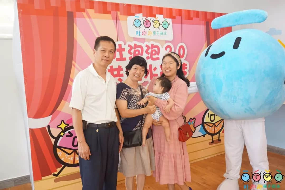 Let's go swimming | 吐泡泡2.0与您共筑水育梦 Let's go swimming | 吐泡泡2.0与您共筑水育梦
