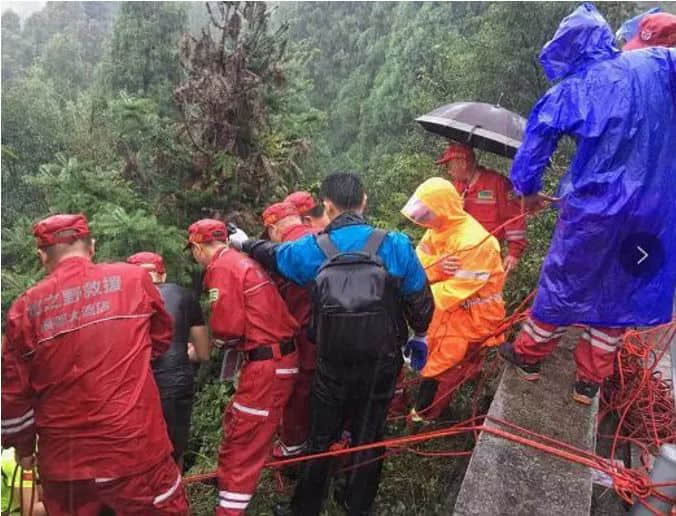 又一20岁女生打滴滴遇害,这次的帮凶是? 又一20岁女生打滴滴遇害,这次的帮凶是?