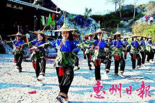 广东人,你们的中秋,现在只剩下月饼和放假了吗? 广东人,你们的中秋,现在只剩下月饼和放假了吗?
