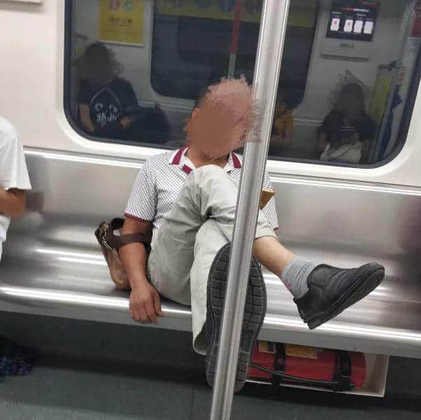 我要食过几多夜粥,先可以逼逼逼逼逼上广州地铁? 我要食过几多夜粥,先可以逼逼逼逼逼上广州地铁?