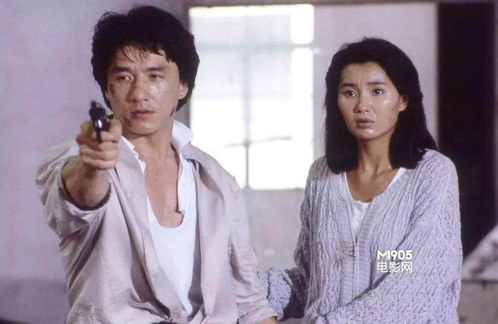 这位自带BGM的喜剧演员身上,有你不知道的香港粤剧浮沉史 这位自带BGM的喜剧演员身上,有你不知道的香港粤剧浮沉史