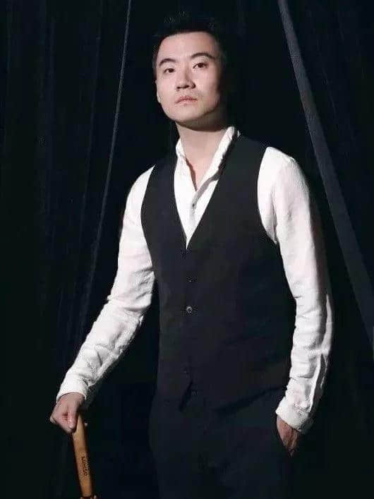 卡卡:即兴爆肚“大咖” 卡卡:即兴爆肚“大咖”