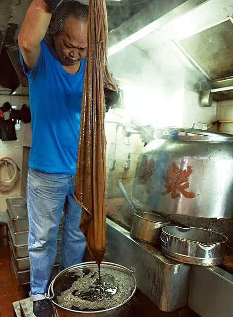 广东龟苓膏:你以为它是凉粉,其实它是凉茶! 广东龟苓膏:你以为它是凉粉,其实它是凉茶!