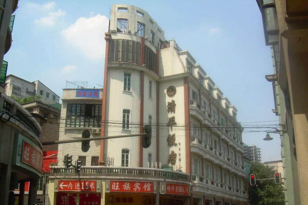 清平鸡、蛇王满、龙门海鲜舫,你仲记得几多广州始祖网红店? 清平鸡、蛇王满、龙门海鲜舫,你仲记得几多广州始祖网红店?