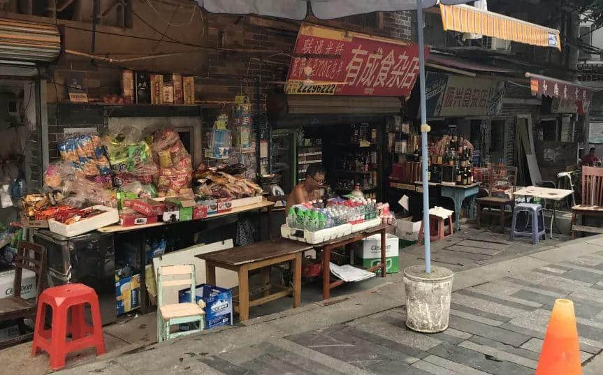 清平鸡、蛇王满、龙门海鲜舫，你仲记得几多广州始祖网红店？