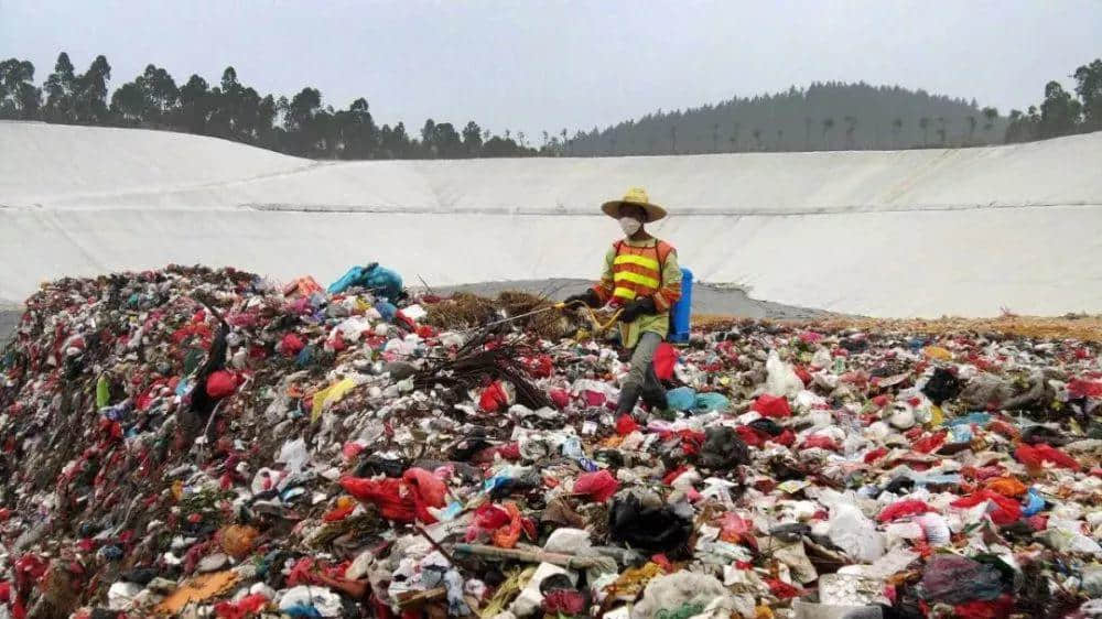终于!强制垃圾分类杀到广州!广州人你点睇? 终于!强制垃圾分类杀到广州!广州人你点睇?