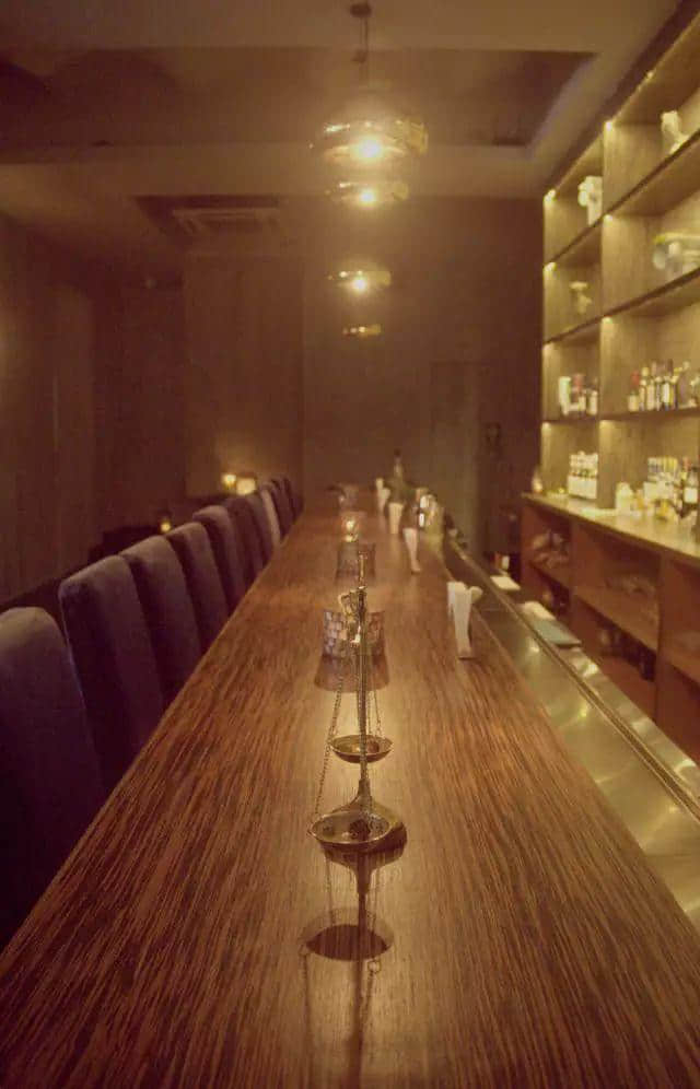 【欣知食】| 大理石竟然能吃?在《柏拉图的理想国》,没什么不可能 【欣知食】| 大理石竟然能吃?在《柏拉图的理想国》,没什么不可能