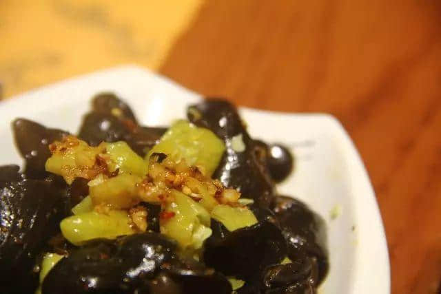 【欣知食】| 灵魂与味蕾的《小团圆》 【欣知食】| 灵魂与味蕾的《小团圆》