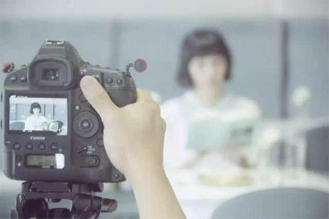 【欣知食】| 大理石竟然能吃?在《柏拉图的理想国》,没什么不可能 【欣知食】| 大理石竟然能吃?在《柏拉图的理想国》,没什么不可能
