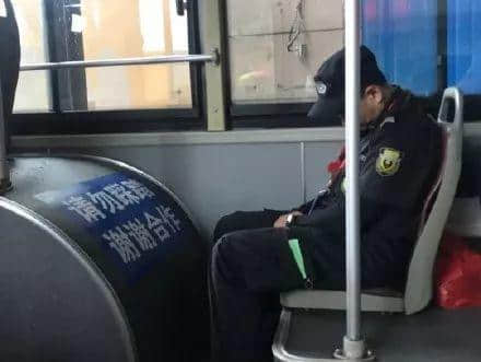 广州巴士设安检员,为解决就业问题还是解决安全问题? 广州巴士设安检员,为解决就业问题还是解决安全问题?