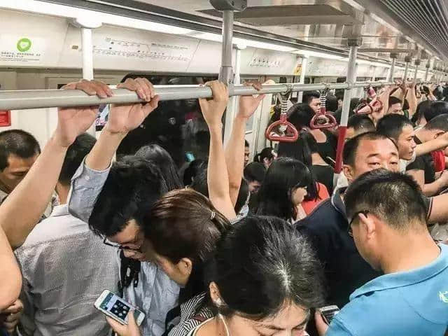 在赤岗,遇见广州的混沌与撕裂 在赤岗,遇见广州的混沌与撕裂