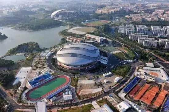 曾许诺“不建围墙”的广州大学城,还是向现实低了头 曾许诺“不建围墙”的广州大学城,还是向现实低了头