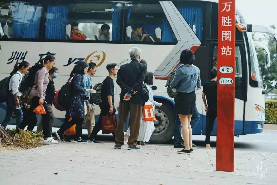 野鸡大巴公众号,才是真正的“大湾区交通枢纽” 野鸡大巴公众号,才是真正的“大湾区交通枢纽”