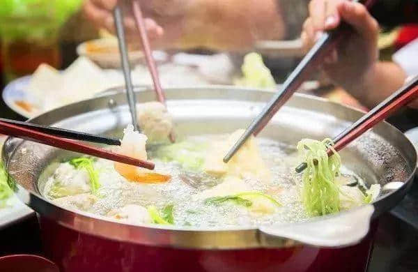 打边炉和吃火锅到底有什么区别? 打边炉和吃火锅到底有什么区别?