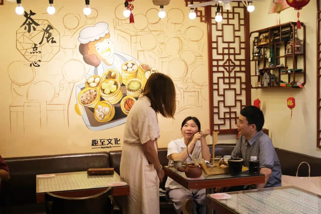 广州80后女生在天河CBD织梦,只为重温童年时的街坊茶楼 广州80后女生在天河CBD织梦,只为重温童年时的街坊茶楼