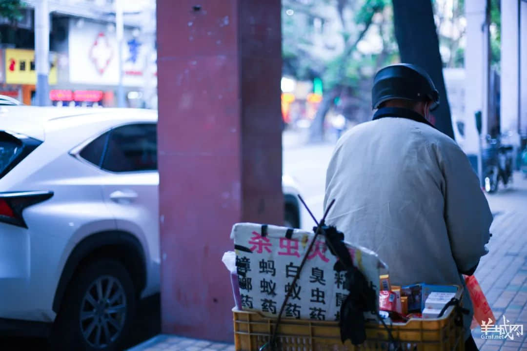 越来越年轻的广州,还容得下175万老人吗? 越来越年轻的广州,还容得下175万老人吗?