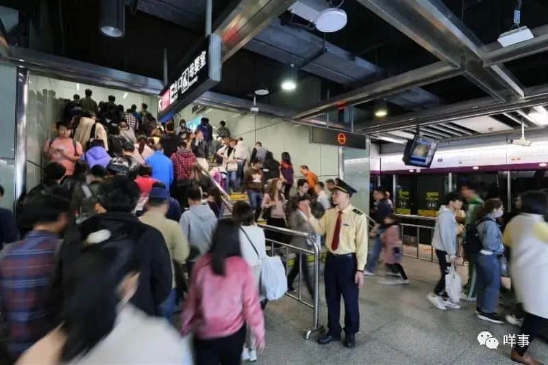 北京路通宵营业:什么样的人会在凌晨4点逛街? 北京路通宵营业:什么样的人会在凌晨4点逛街?