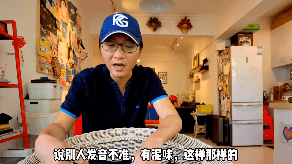粤语键盘侠:“没有十级证书,你不配讲粤语!” 粤语键盘侠:“没有十级证书,你不配讲粤语!”