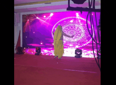 “为年会奋不顾身的我,穿上了老婆的蓬蓬裙......” “为年会奋不顾身的我,穿上了老婆的蓬蓬裙......”