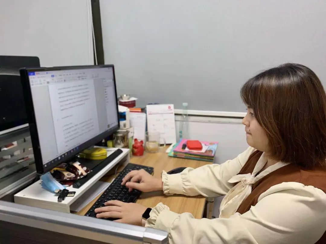 这群广州年轻人,为让下一代讲粤语,已经日更了2000个睡前故事 这群广州年轻人,为让下一代讲粤语,已经日更了2000个睡前故事