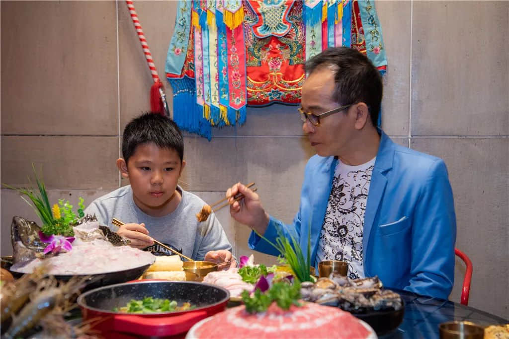 粤剧离不开地道粤语,正如美味不能没有新鲜食材 粤剧离不开地道粤语,正如美味不能没有新鲜食材