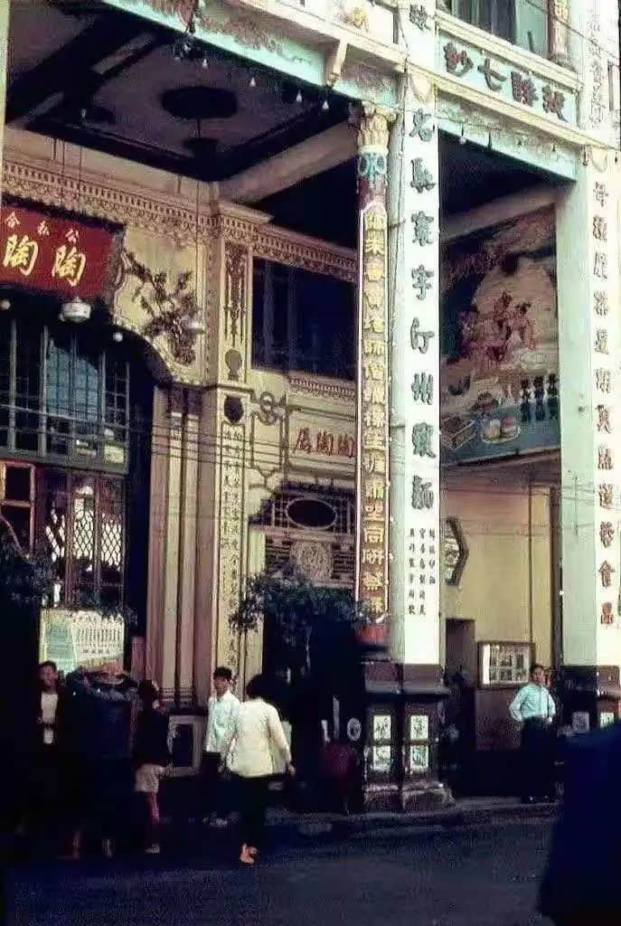 140岁的陶陶居,应该坚守情怀,还是紧贴时代? 140岁的陶陶居,应该坚守情怀,还是紧贴时代?