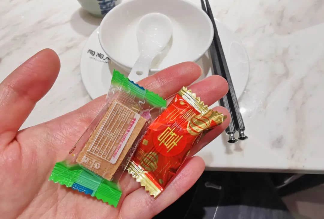 140岁的陶陶居,应该坚守情怀,还是紧贴时代? 140岁的陶陶居,应该坚守情怀,还是紧贴时代?