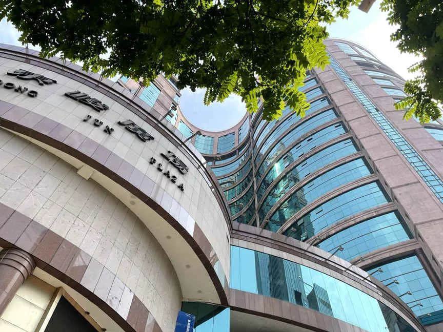 梅东路：把铁路变成三层大马路