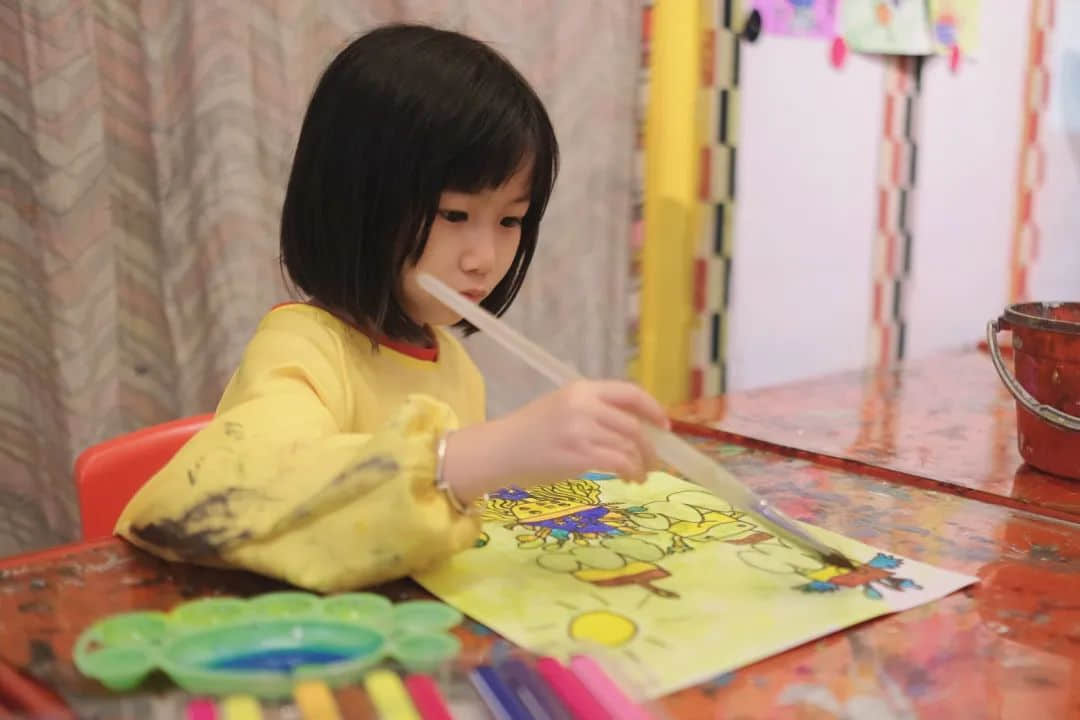 教育内卷时代,广美毕业的她却选择教孩子如何感受美 教育内卷时代,广美毕业的她却选择教孩子如何感受美