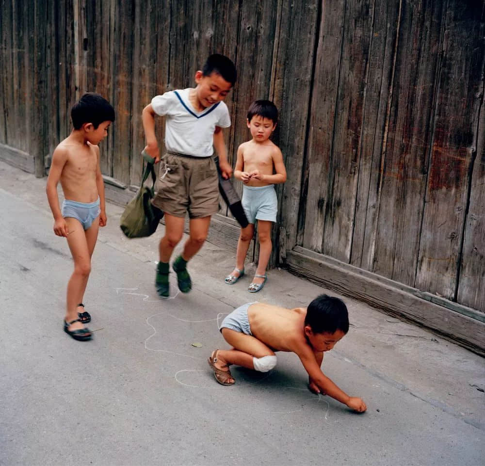 时光难再：60张照片回顾80年代的童年