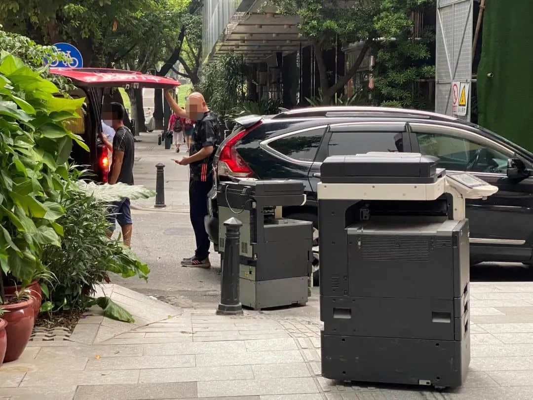 南湖国旅总部搬空怀疑濒临倒闭,拖欠消费者和员工巨额款项,归还无期? 南湖国旅总部搬空怀疑濒临倒闭,拖欠消费者和员工巨额款项,归还无期?