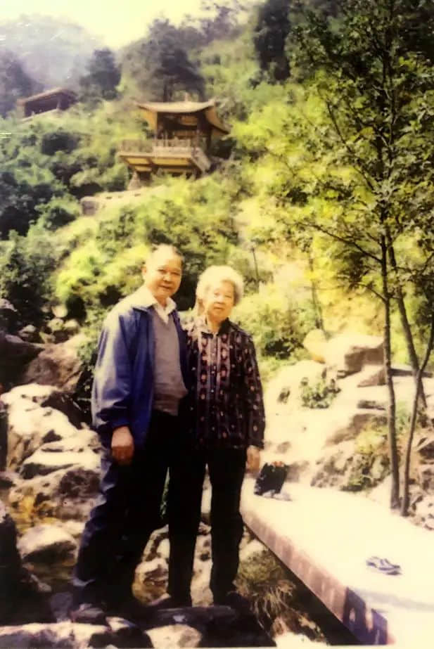 牵手66年的情路 || 莫依慈