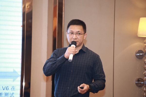 VMware战略合作高级经理 李欢演讲