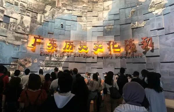 今时今日想去广东省博物馆,竟然还要找黄牛买票? 今时今日想去广东省博物馆,竟然还要找黄牛买票?