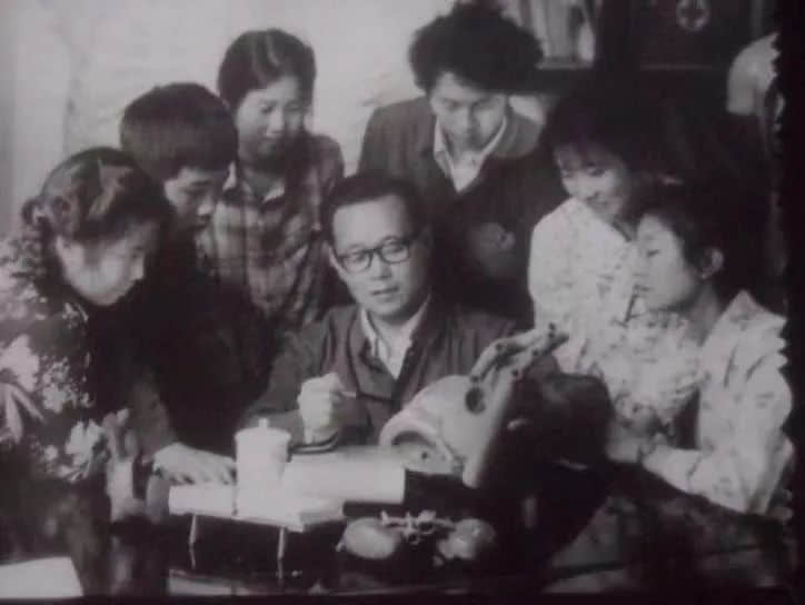 从老电影《红雨》说到新陶芳 || 荔人行 从老电影《红雨》说到新陶芳 || 荔人行