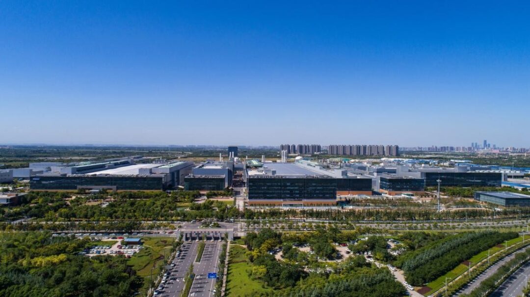 1668737987199814.jpg 三星园区外景