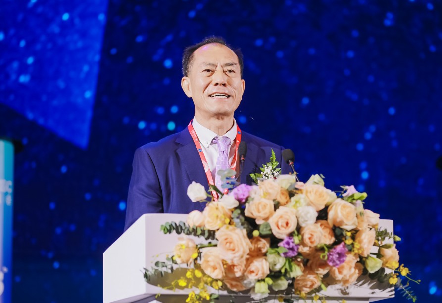 (稳健医疗董事长李建全)