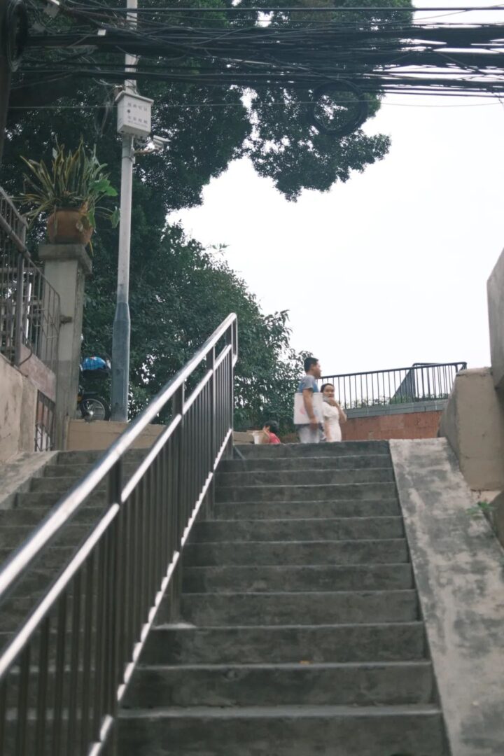 象岗山不是“小重庆”，她只是凝固了的旧广州……