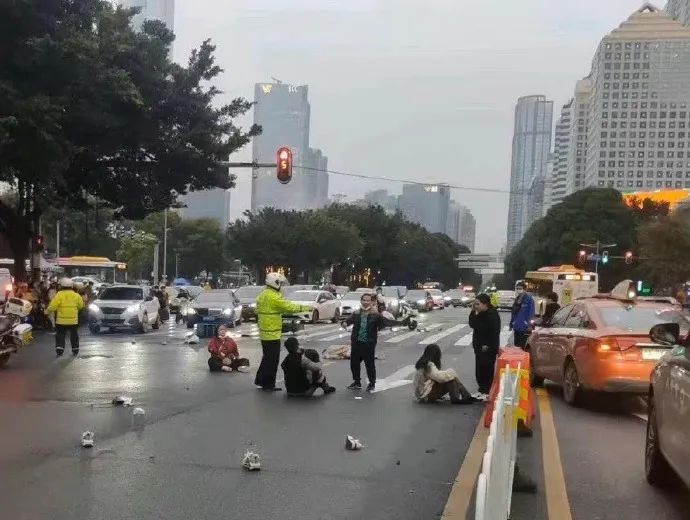 天河宝马男撞人事件:究竟是交通肇事,还是无差别杀人? 天河宝马男撞人事件:究竟是交通肇事,还是无差别杀人?